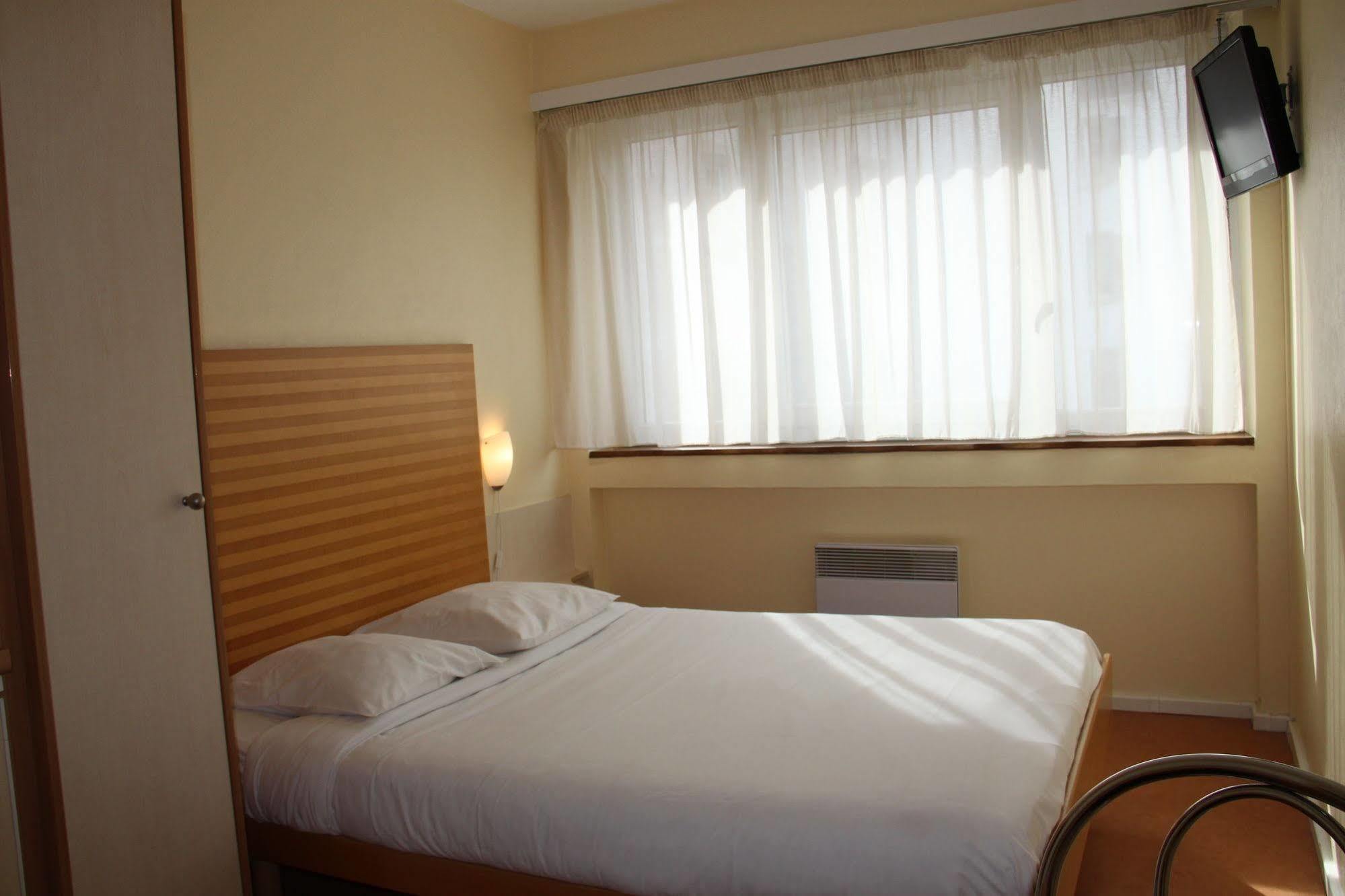 Ibis Styles Strasbourg Centre Republique Hotel Exterior photo