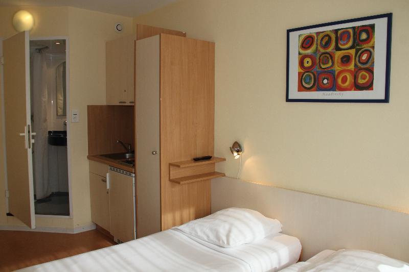 Ibis Styles Strasbourg Centre Republique Hotel Exterior photo
