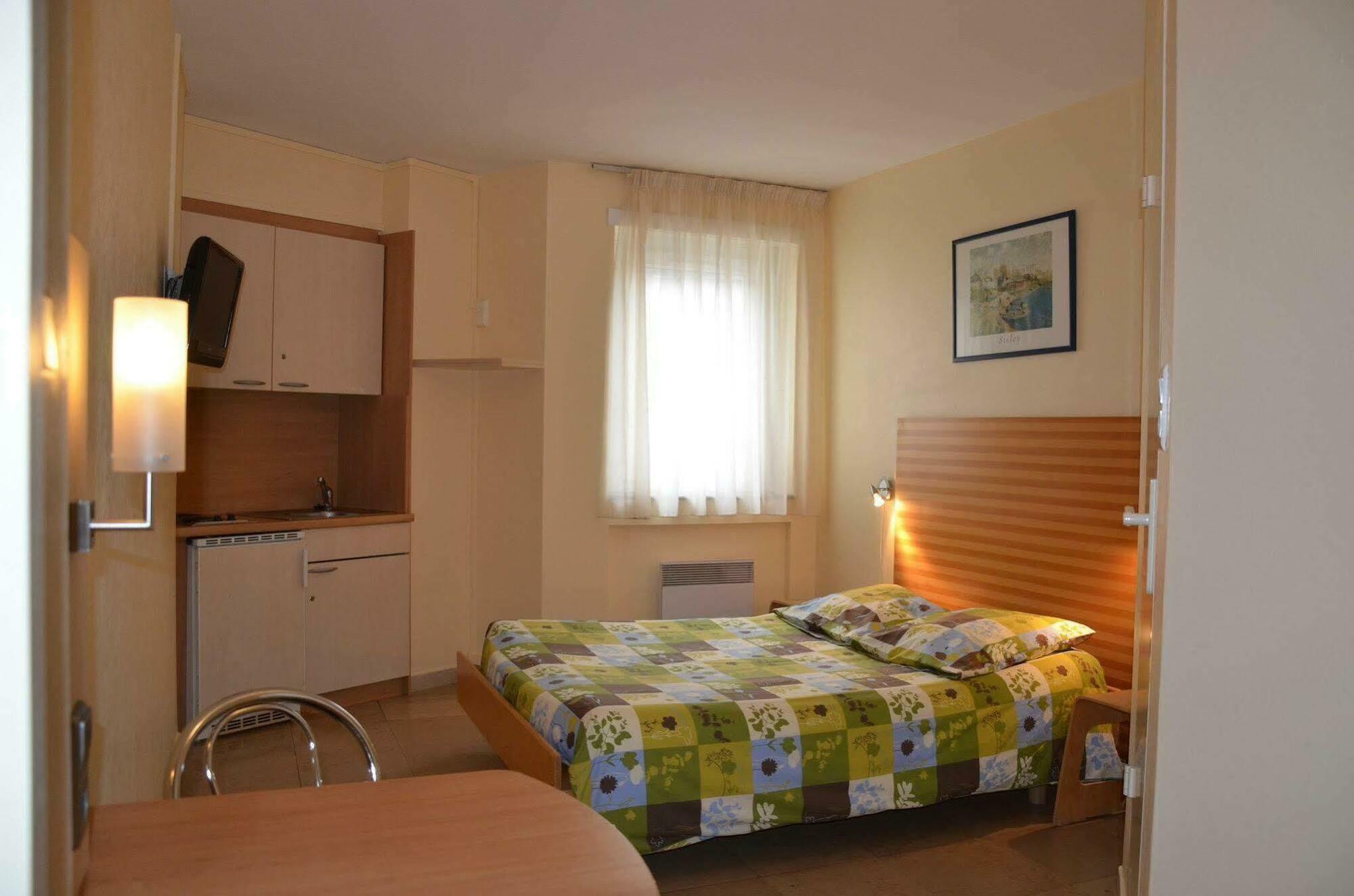 Ibis Styles Strasbourg Centre Republique Hotel Exterior photo
